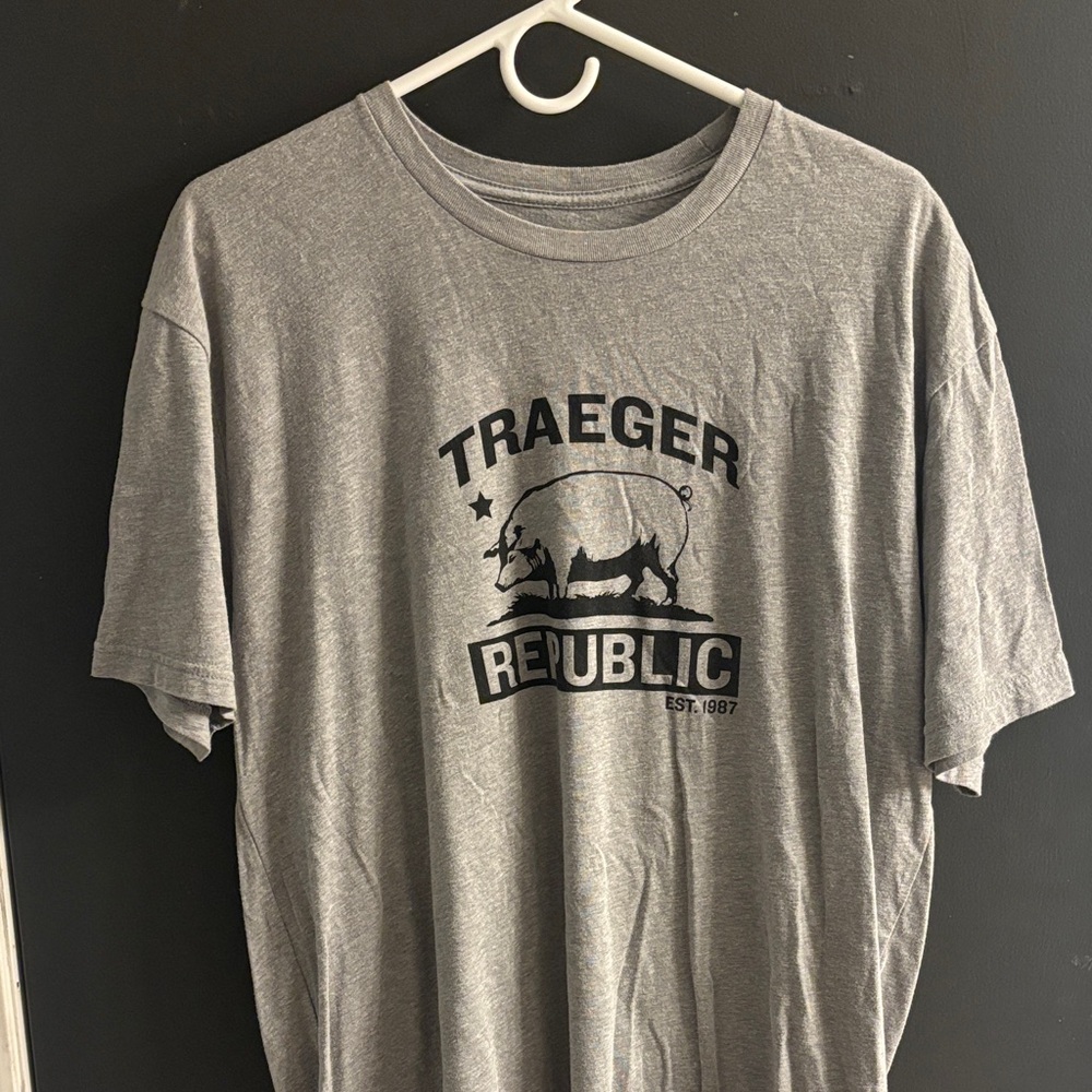 Gray Men's Short Sleeve Tee